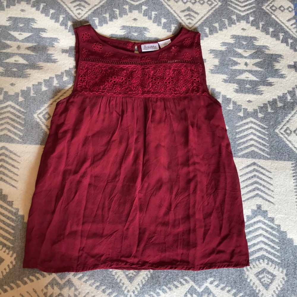 Boho red eyelet lace tank top sleeveless blouse